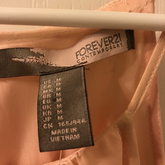 NWT! 🆕 Midi Forever 21 Peach 🍑 colored dress - Picture 5 of 6